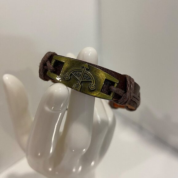 Love Sign Cupids Bow Bracelet Brown genuine Leather Adjustable Wristband - Picture 2 of 12